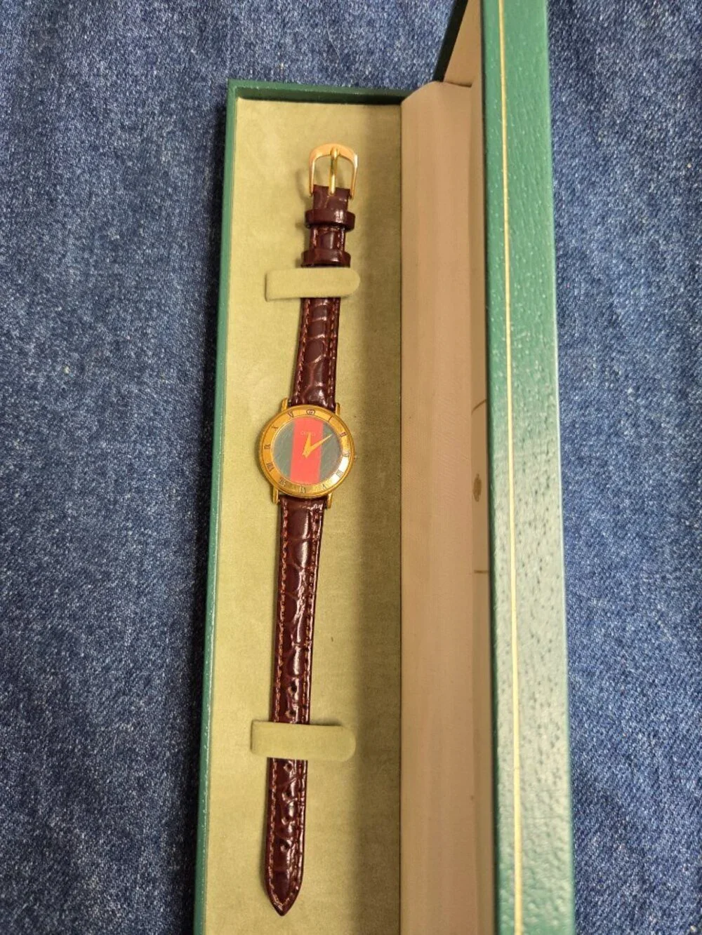 Vintage - Gucci 3000.2.L Gold Plate Sherry Line Watch Gold Red Green 33mm w/ Box